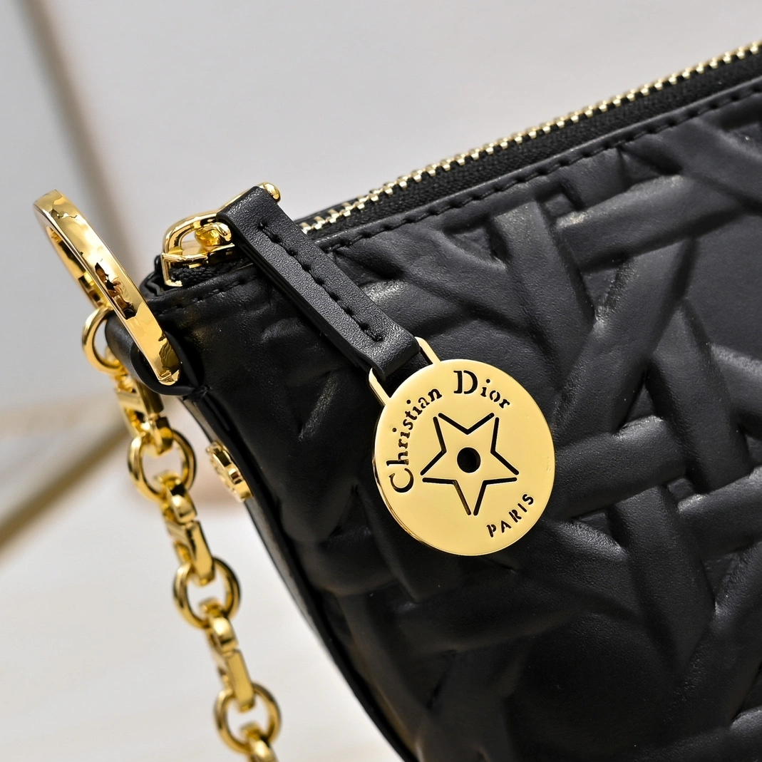 Versatile 4696 Christian Dior AAA Quality Messenger Bags For Women - Image 3