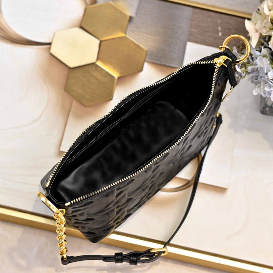 Versatile 4696 Christian Dior AAA Quality Messenger Bags For Women - Image 7