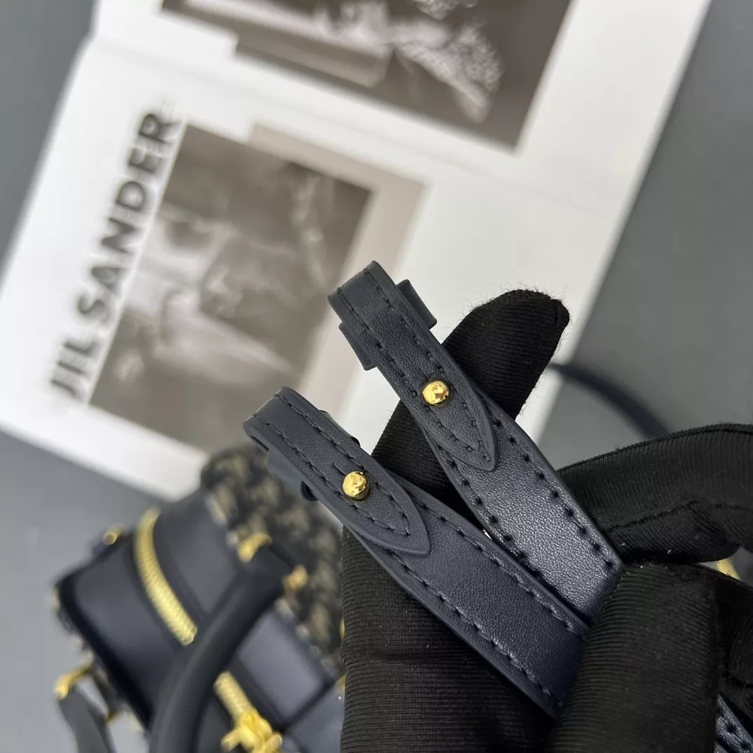 Vibrant 3738 Christian Dior AAA Quality Handbags For Women - Image 8