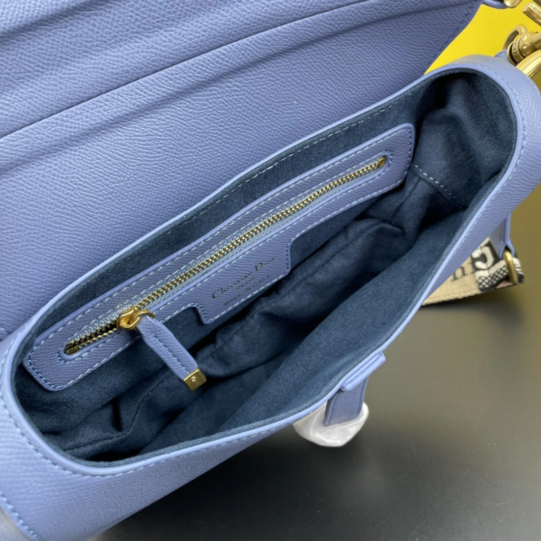 Vibrant 7539 Christian Dior AAA Quality Messenger Bags For Women - Image 7