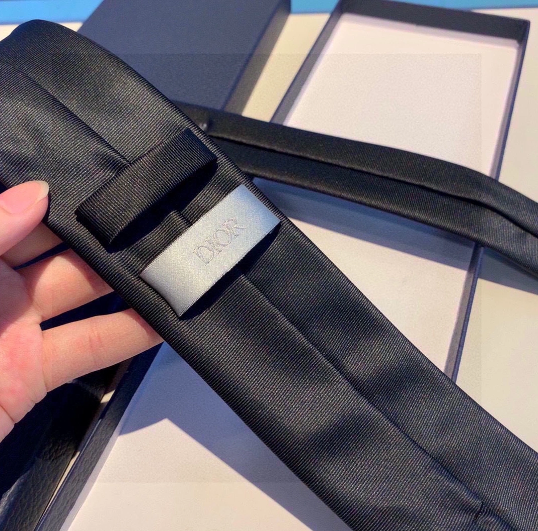 WellDesigned 8222 Christian Dior Necktie For Men - Image 4