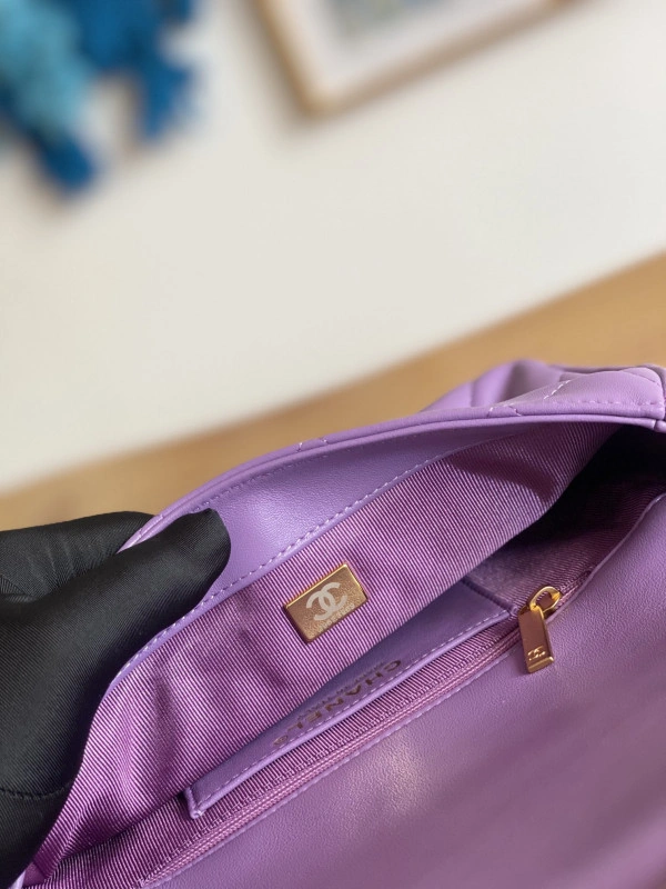 CHANEL SMALL FLAP BAG Comfortable 493 - Image 3