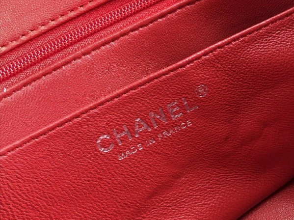 ModernLook CHANEL FLAP BAG 20CM 768 - Image 10