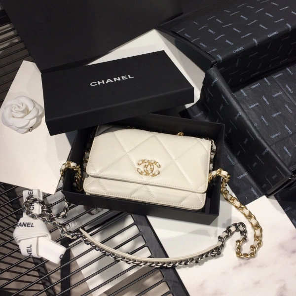 CHANEL CHAIN WALLET UrbanStyle 1377 - Image 3