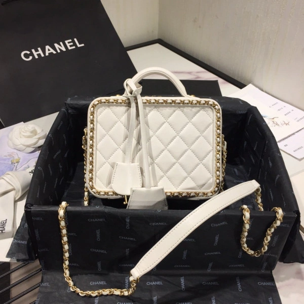 Fashionable CHANEL VANITY CASE SMALL LARGE 1277 - Image 5