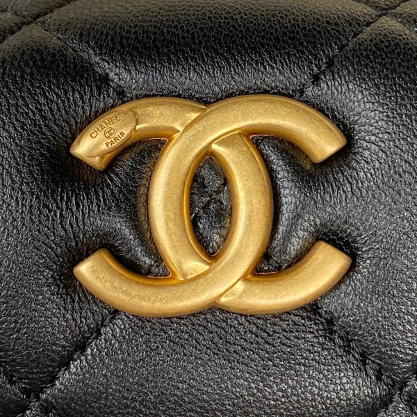 CHANEL SMALL HOBO BAG DailyWear 1653 - Image 4