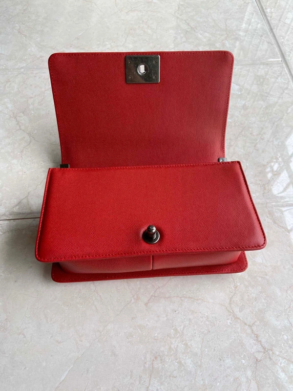 SmartChoice CHANEL BOY BAG 235 - Image 8