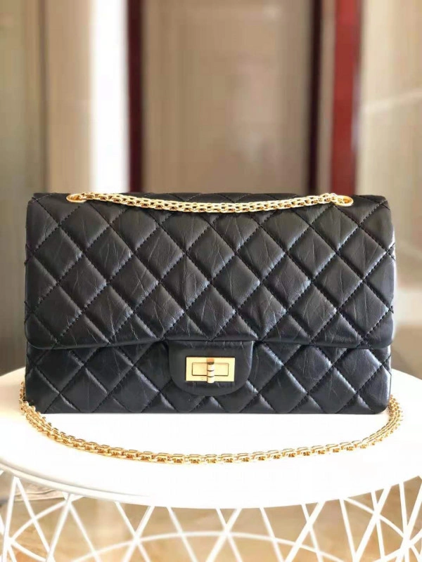 Fashionable CHANEL FLAP BAG 608 - Image 7