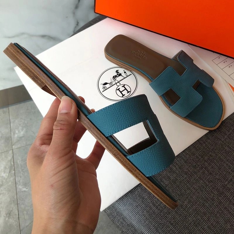 Hermes Oran Slides Women Grain Calfskin In Blue - Image 3