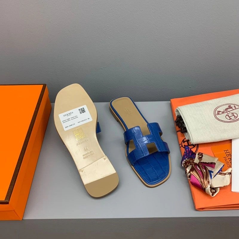 Hermes Oran Slides Women Crocodile Leather In Blue - Image 4
