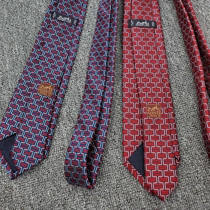 Hermes Tie 7 Amazing Tie In Red - Image 3