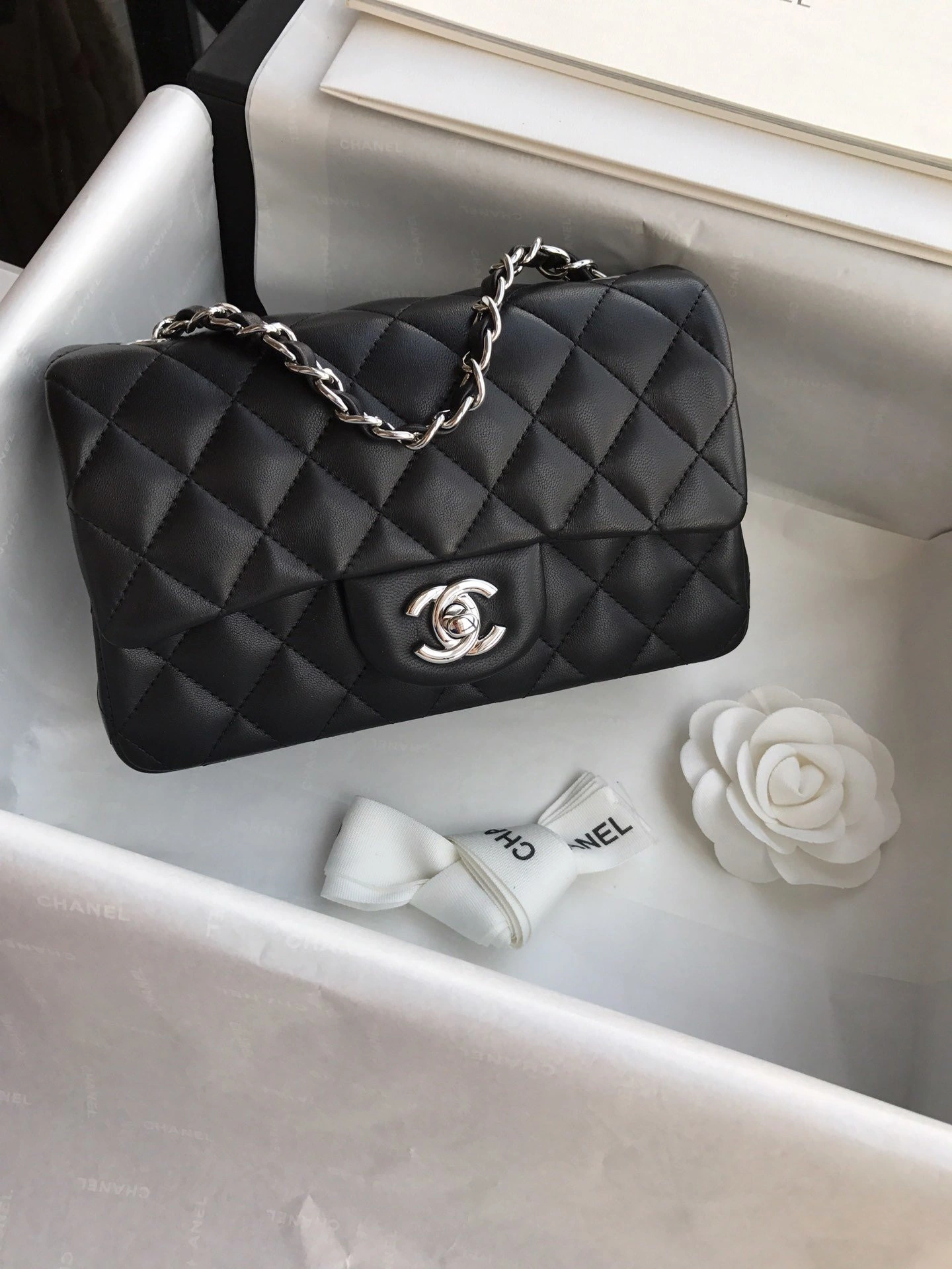 CHANEL FLAP BAG DailyWear 745 - Image 4