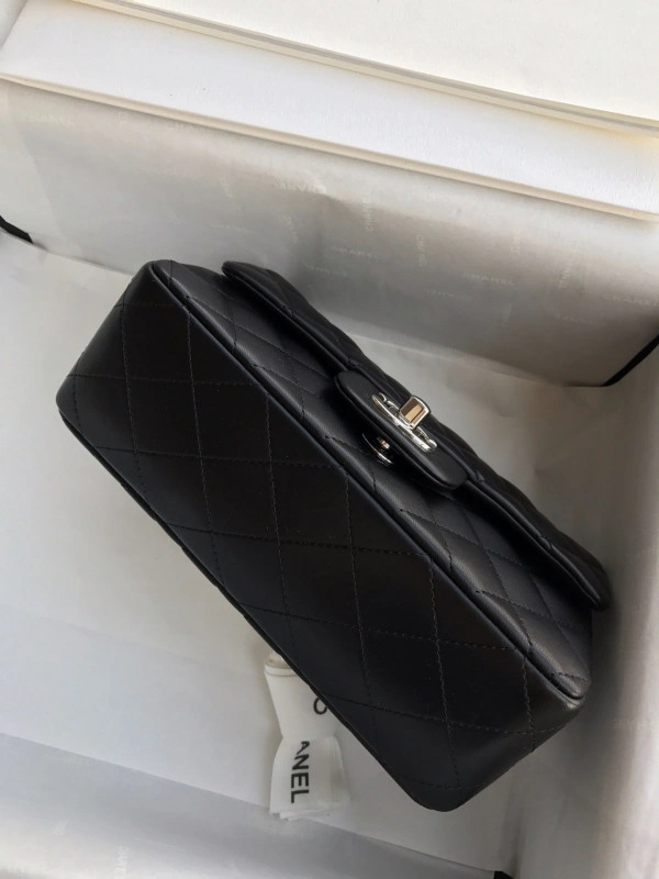 CHANEL FLAP BAG DailyWear 745 - Image 7