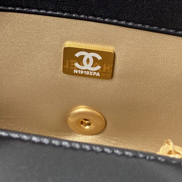Affordable CHANEL FLAP BAG 417 - Image 10