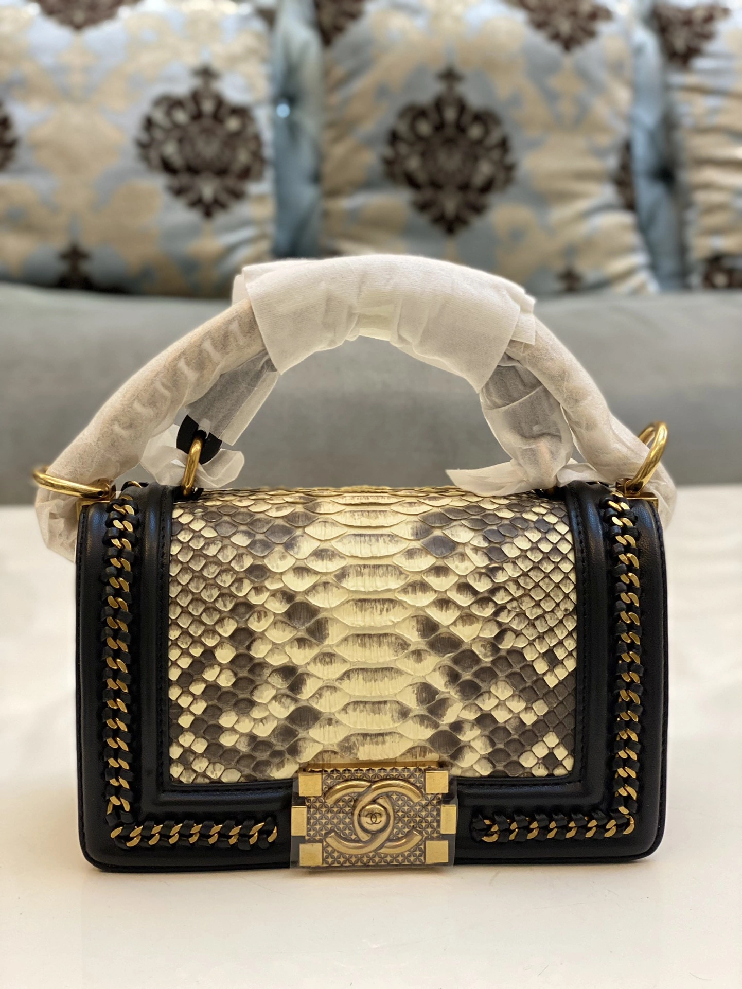 CHANEL BOY BAG 20CM ModernLook 177