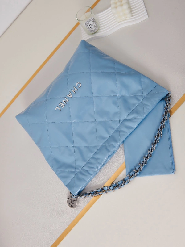 DailyWear CHANEL 22 HANDBAG 1550 - Image 8