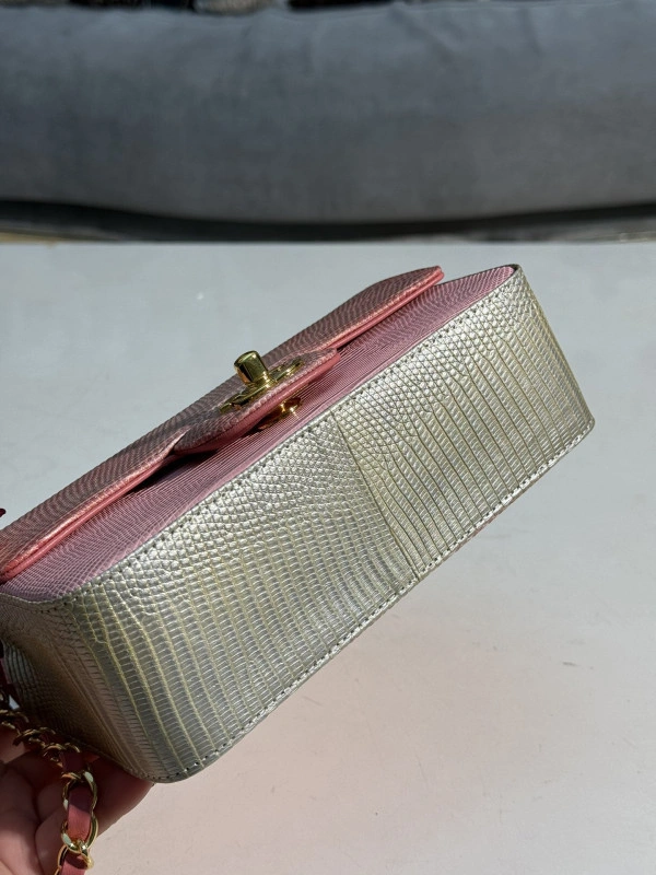 CHANEL FLAP BAG 20CM StreetReady 314 - Image 3