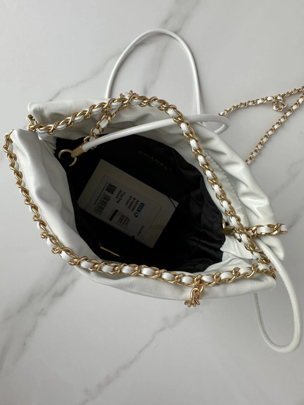 CHANEL 22 BACKPACK -20-19-6cm WellDesigned 102 - Image 8